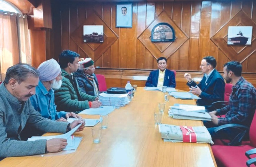 इन आंकड़ों में असमानता, मंत्री ने दिए डेटा&hellip;