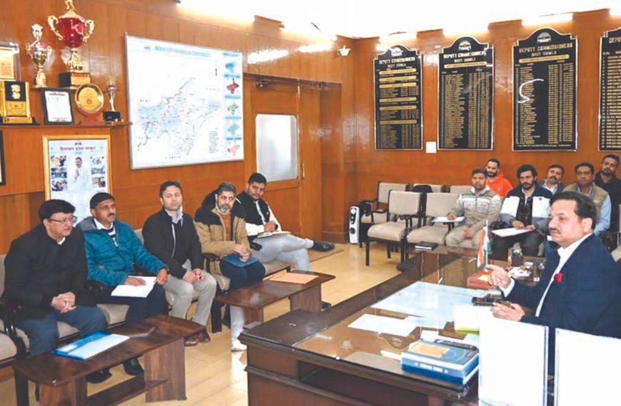 मिड-डे मील कार्यकर्ता तय करें खराब खाद्य वस्तुएं…