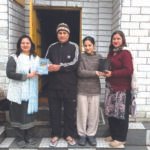 рдШрд░-рдШрд░ рдЬрд╛рдХрд░ рдмрд╛рдВрдЯрд╛ рдпреЗ рдФрд╖рдзреАрдп рдкреМрдзрд╛ тАж