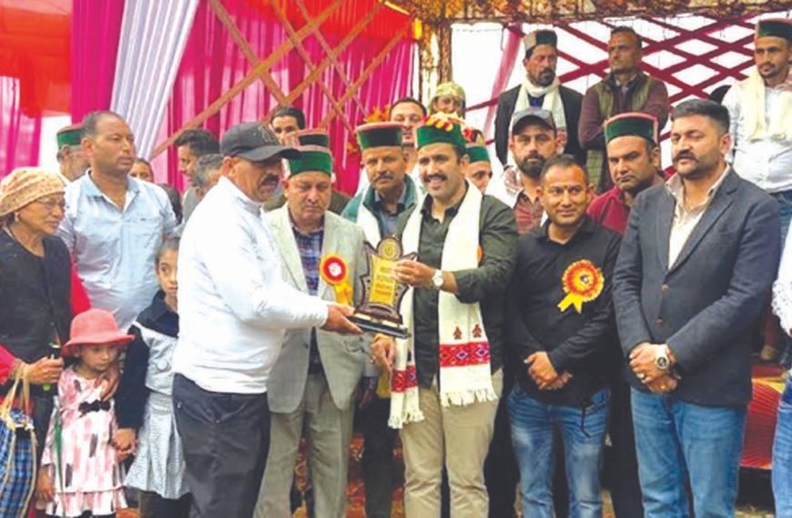 खदराला मार्ग को राष्ट्रीय राजमार्ग घोषित करवाने के&hellip;